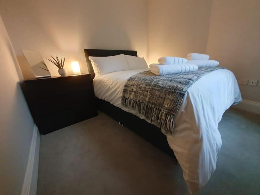 Cosy, Central Apartment Skipton Bagian luar foto