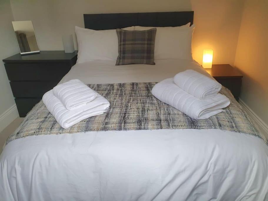 Cosy, Central Apartment Skipton Bagian luar foto